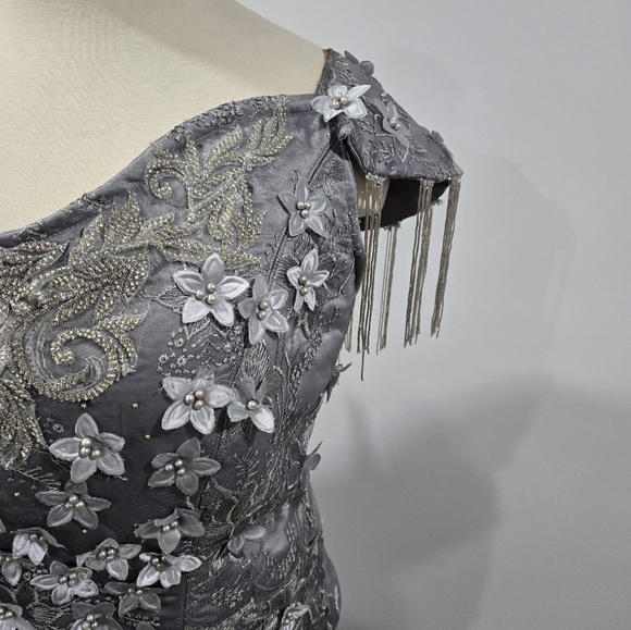 Dream Myles Silver Gown, luxury fabric - Picture 6 of 17